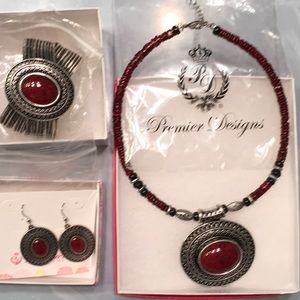 Premier Designs jewelry set